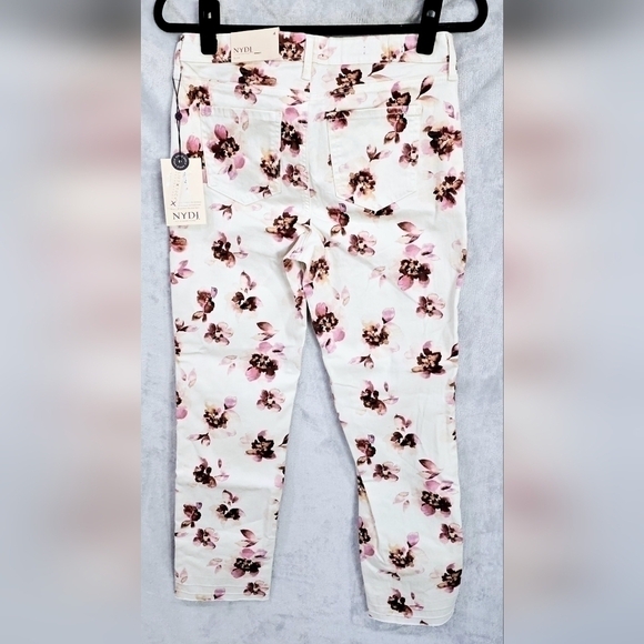 New NYDJ Sheri Released Raw Hem Ankle Jeans in Bonnieux Floral Print NWT - Picture 4 of 6